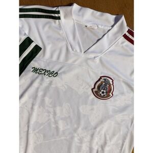 Mexico Soccer Jersey Medium White FMF Crest Fan Shirt Vintage Style Men's